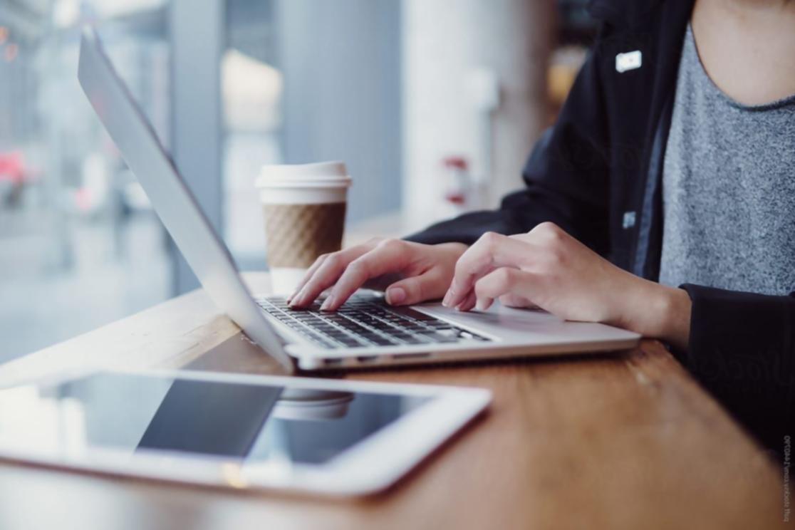 Επαγγελματίας εκπαιδευτής χρηματοοικονομικών